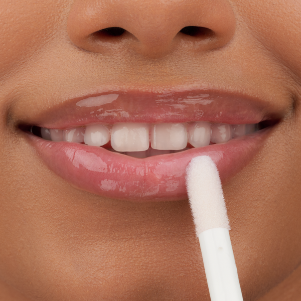 Essence - Hydra Kiss Lip Oil