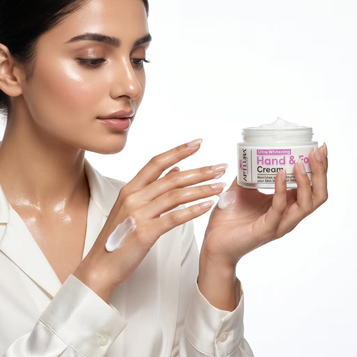 Aptlura Ultra Whitening Hand & Foot Cream 100ml