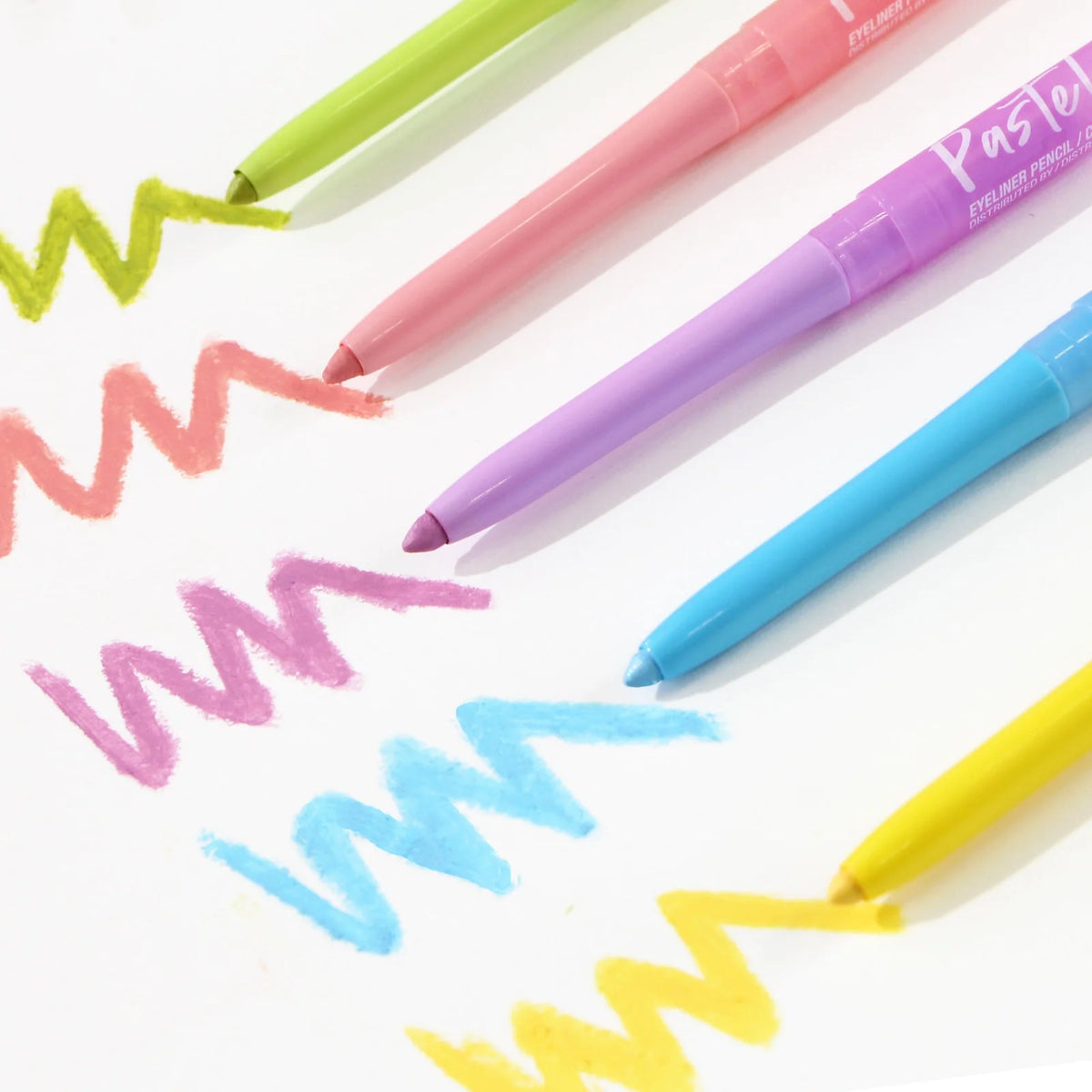 LA Girl - Pastel Dream - Auto Eyeliner