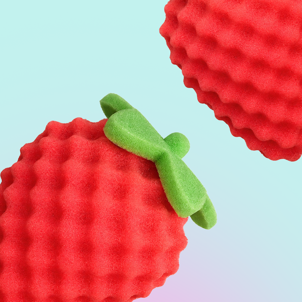 Bleuface - Strawberry Bath Sponge