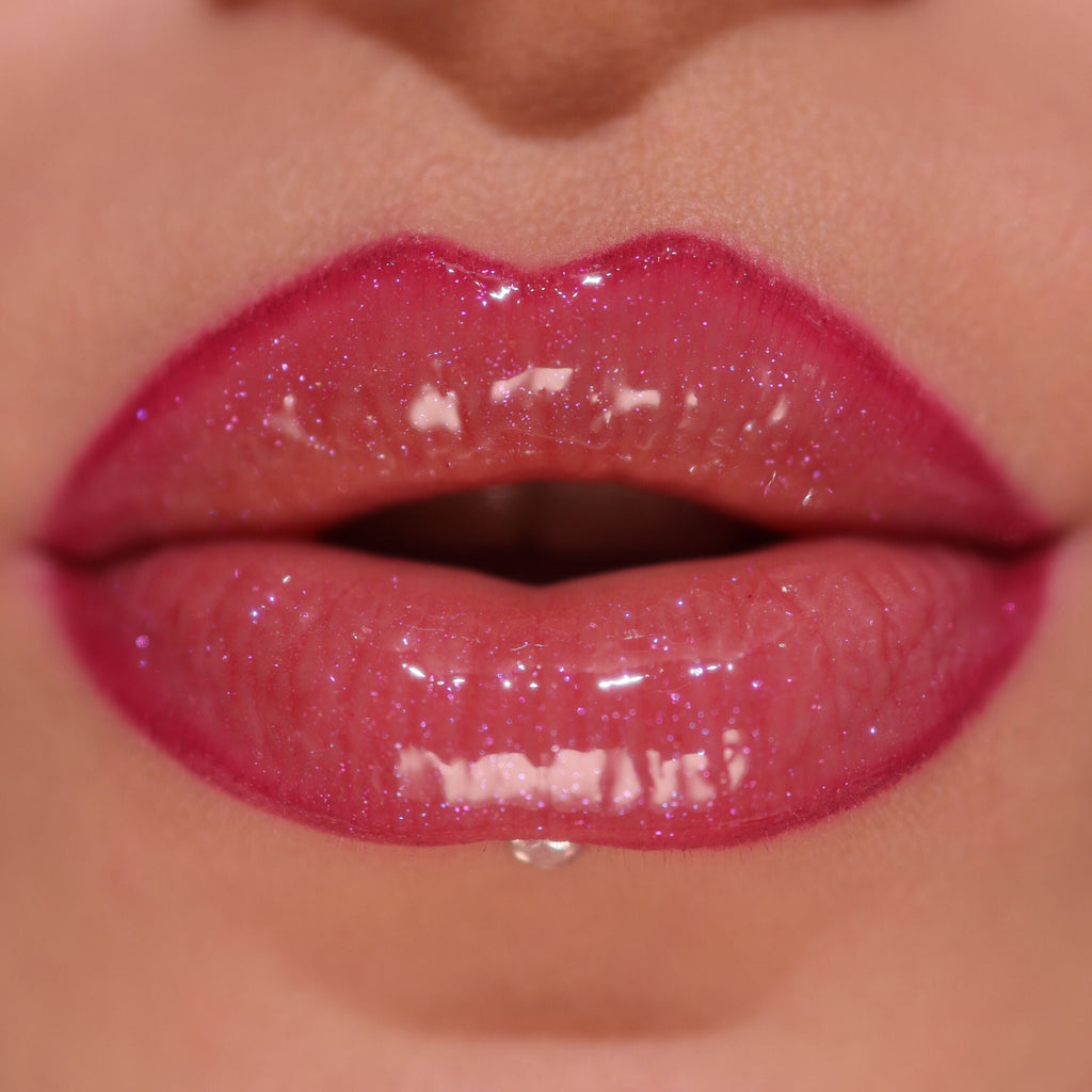 Revolution - Pout Bomb Shimmer Gloss Berry Lustre