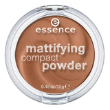 Essence - Mattifying Compact Powder - 50 True Caramel